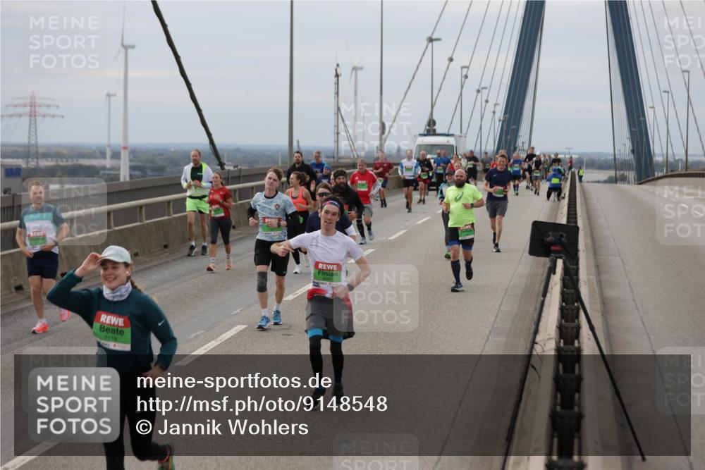 03.10.2025 - Köhlbrandbrückenlauf Jannik Wohlers http://msf.ph/oto/9148548 03.10.2025 15:52:41 Position 1 7119 meine-sportfotos.de