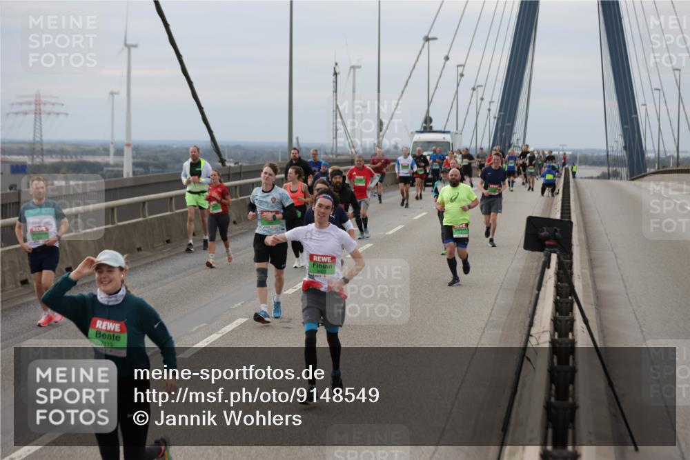 03.10.2025 - Köhlbrandbrückenlauf Jannik Wohlers http://msf.ph/oto/9148549 03.10.2025 15:52:41 Position 1 7119 meine-sportfotos.de