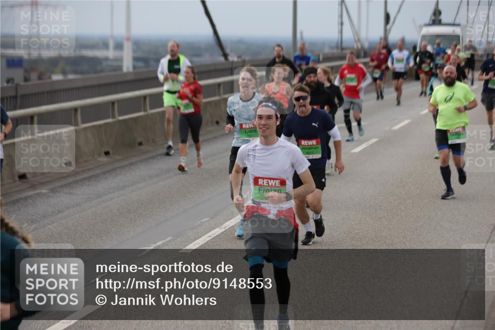 03.10.2025 - Köhlbrandbrückenlauf Jannik Wohlers http://msf.ph/oto/9148553 03.10.2025 15:52:42 Position 1 7007, 9653 meine-sportfotos.de