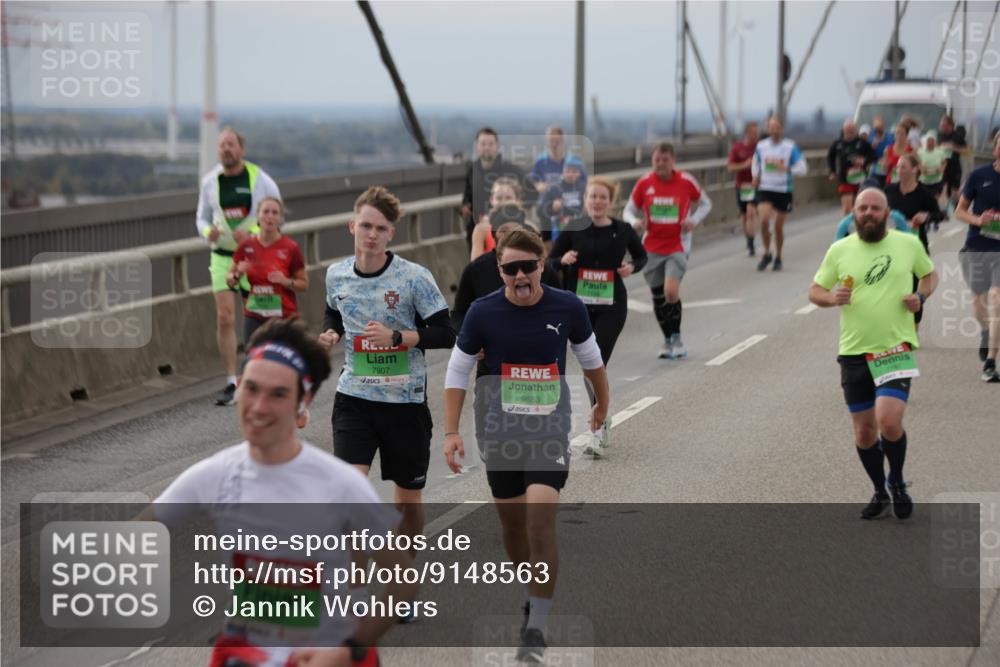 03.10.2025 - Köhlbrandbrückenlauf Jannik Wohlers http://msf.ph/oto/9148563 03.10.2025 15:52:43 Position 1 7907, 9653 meine-sportfotos.de
