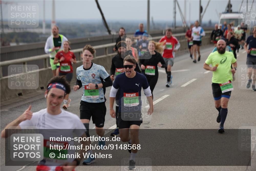 03.10.2025 - Köhlbrandbrückenlauf Jannik Wohlers http://msf.ph/oto/9148568 03.10.2025 15:52:43 Position 1 547, 7907, 9653, 7787 meine-sportfotos.de