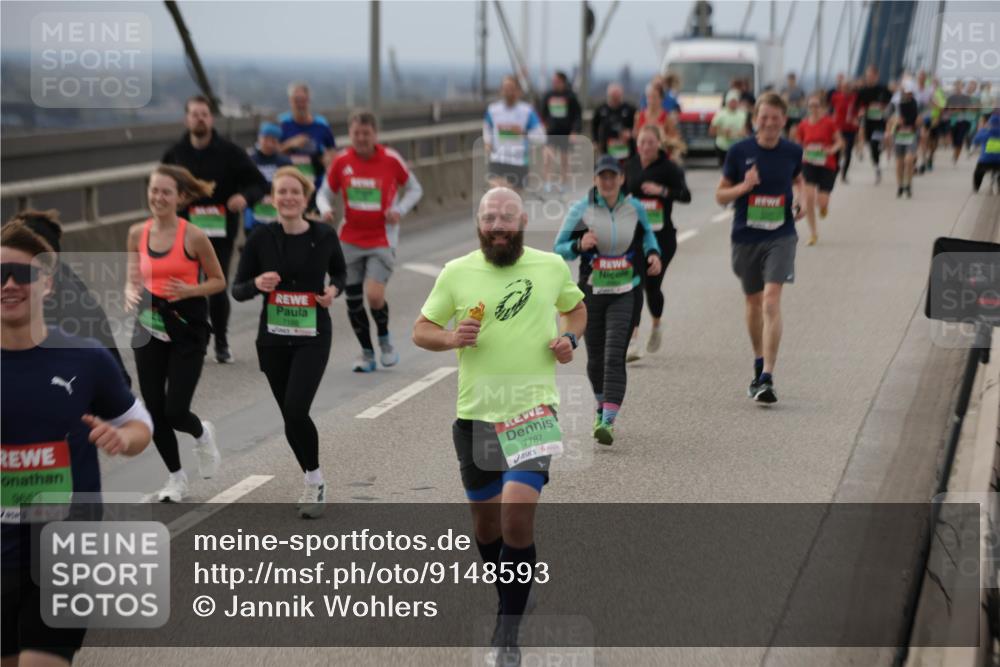 03.10.2025 - Köhlbrandbrückenlauf Jannik Wohlers http://msf.ph/oto/9148593 03.10.2025 15:52:44 Position 1 7188, 7787 meine-sportfotos.de