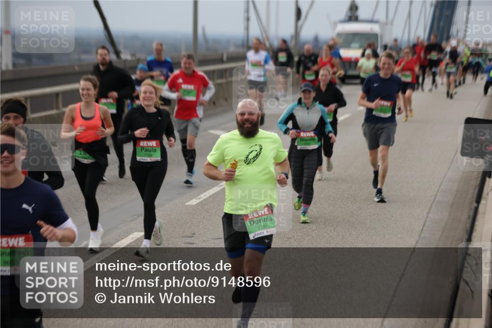 03.10.2025 - Köhlbrandbrückenlauf Jannik Wohlers http://msf.ph/oto/9148596 03.10.2025 15:52:44 Position 1 7188, 7787 meine-sportfotos.de