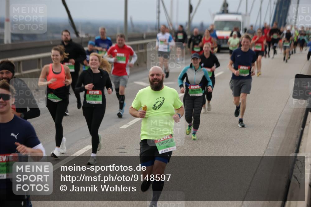 03.10.2025 - Köhlbrandbrückenlauf Jannik Wohlers http://msf.ph/oto/9148597 03.10.2025 15:52:44 Position 1 7188, 7787 meine-sportfotos.de