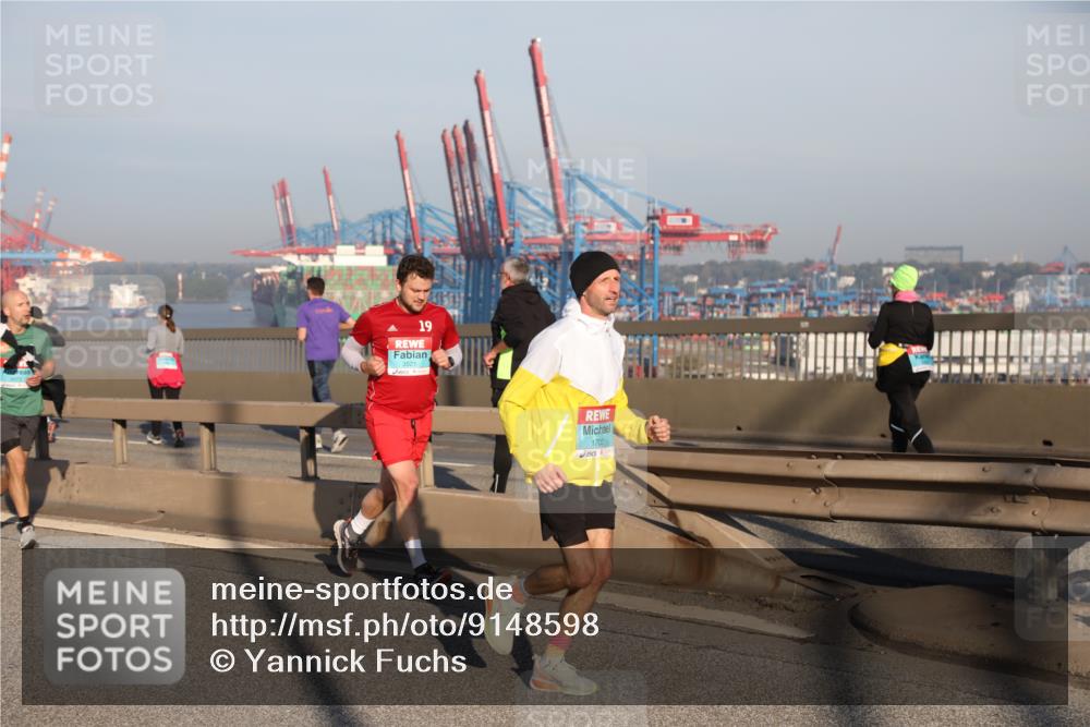 03.10.2025 - Köhlbrandbrückenlauf Yannick Fuchs http://msf.ph/oto/9148598 03.10.2025 08:40:04 Position 2 19, 3521, 1702 meine-sportfotos.de
