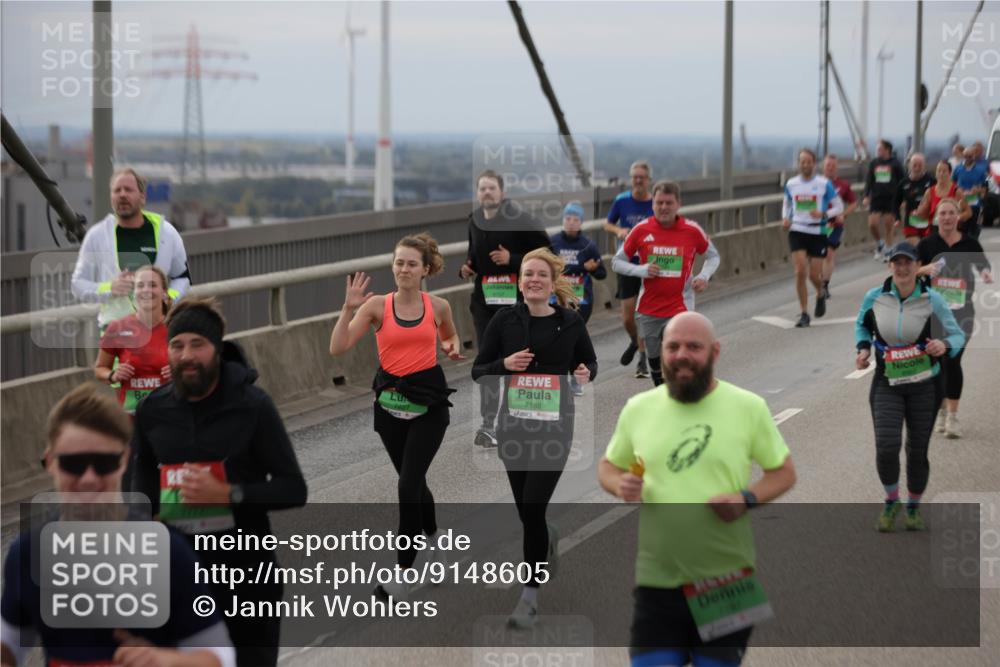 03.10.2025 - Köhlbrandbrückenlauf Jannik Wohlers http://msf.ph/oto/9148605 03.10.2025 15:52:45 Position 1 7777, 227, 7188 meine-sportfotos.de