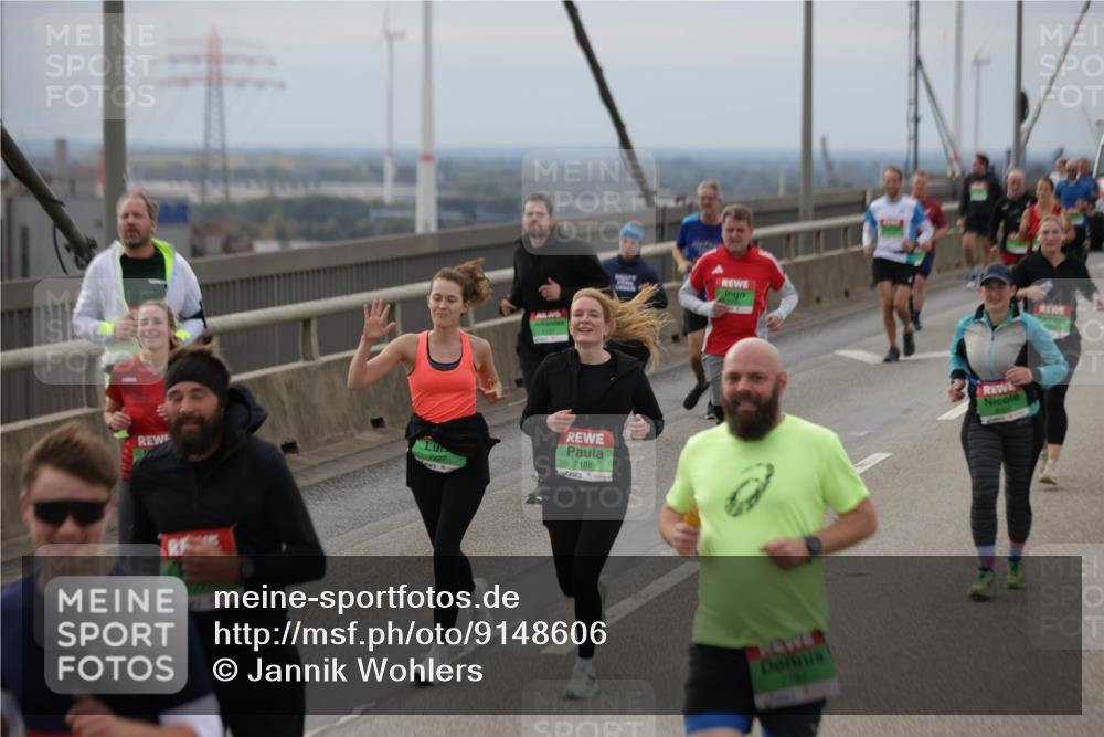 03.10.2025 - Köhlbrandbrückenlauf Jannik Wohlers http://msf.ph/oto/9148606 03.10.2025 15:52:45 Position 1 7777, 7227, 7188 meine-sportfotos.de