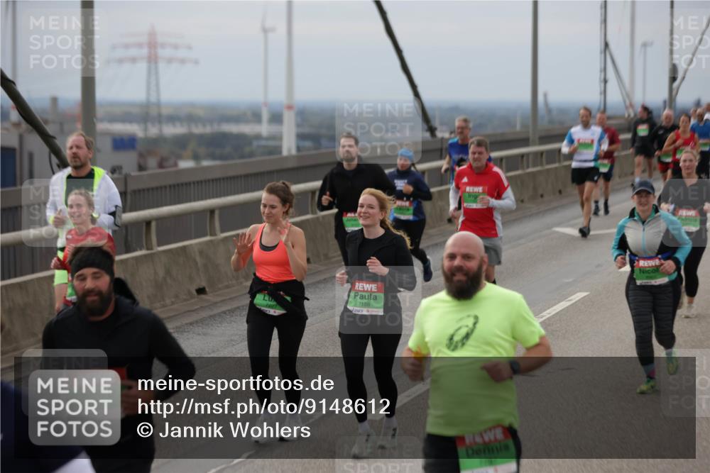 03.10.2025 - Köhlbrandbrückenlauf Jannik Wohlers http://msf.ph/oto/9148612 03.10.2025 15:52:45 Position 1 1111, 7188 meine-sportfotos.de
