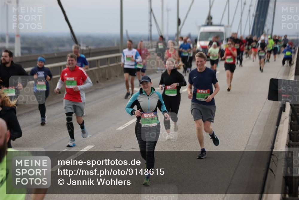 03.10.2025 - Köhlbrandbrückenlauf Jannik Wohlers http://msf.ph/oto/9148615 03.10.2025 15:52:46 Position 1 8969 meine-sportfotos.de