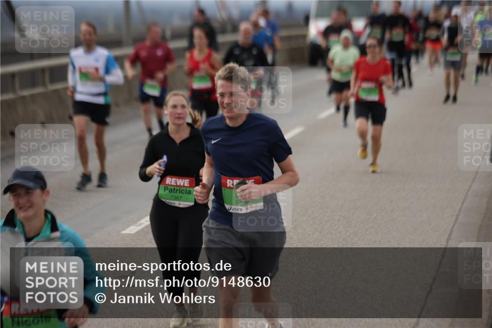 03.10.2025 - Köhlbrandbrückenlauf Jannik Wohlers http://msf.ph/oto/9148630 03.10.2025 15:52:48 Position 1 7367, 9700 meine-sportfotos.de