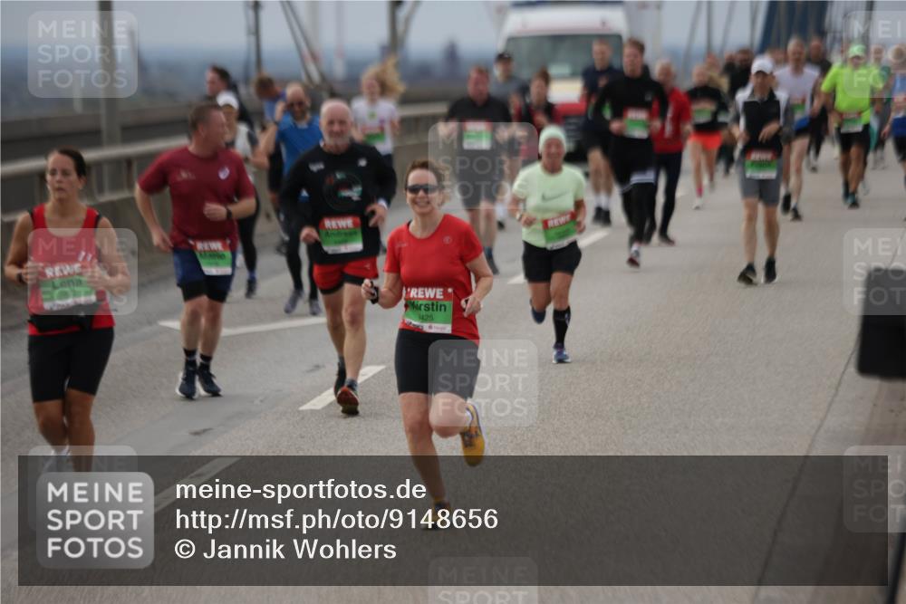 03.10.2025 - Köhlbrandbrückenlauf Jannik Wohlers http://msf.ph/oto/9148656 03.10.2025 15:52:50 Position 1 7872, 425 meine-sportfotos.de