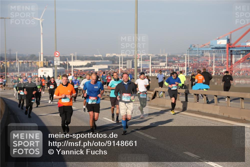 03.10.2025 - Köhlbrandbrückenlauf Yannick Fuchs http://msf.ph/oto/9148661 03.10.2025 08:40:09 Position 2  meine-sportfotos.de