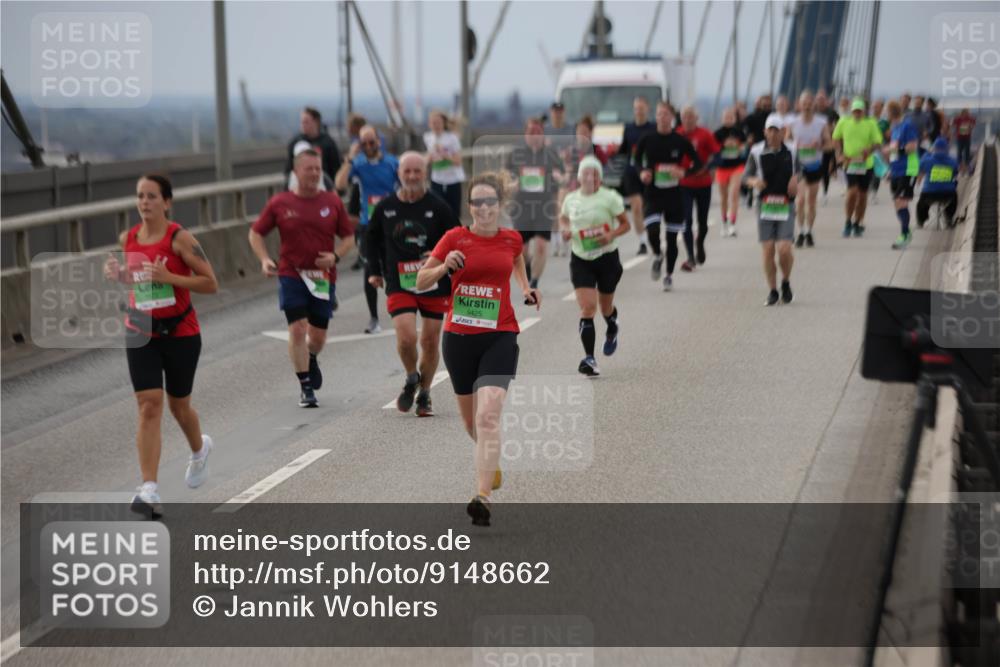 03.10.2025 - Köhlbrandbrückenlauf Jannik Wohlers http://msf.ph/oto/9148662 03.10.2025 15:52:50 Position 1 9425 meine-sportfotos.de