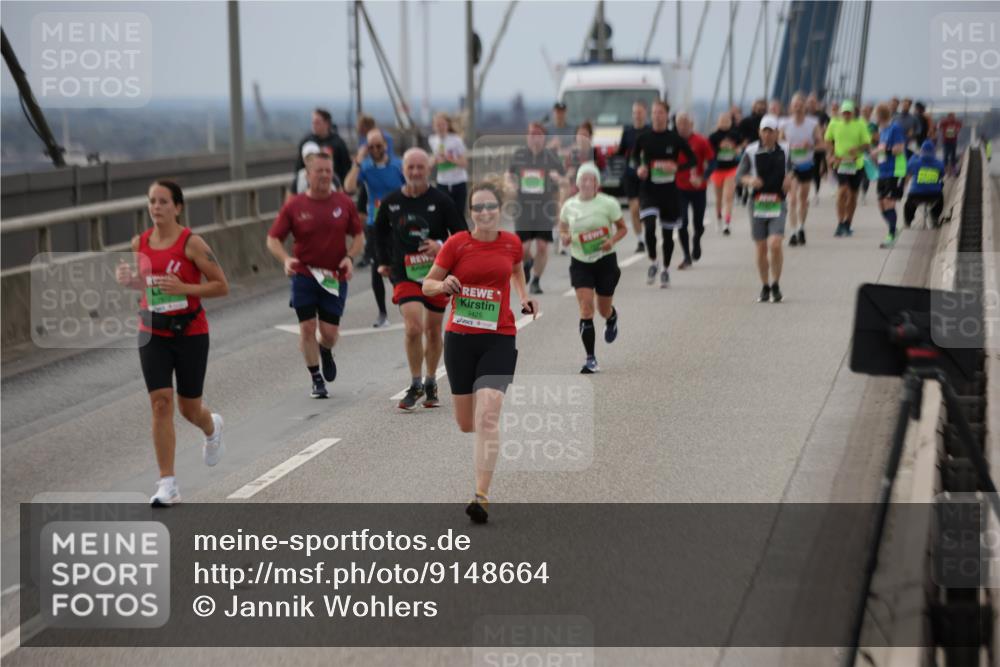 03.10.2025 - Köhlbrandbrückenlauf Jannik Wohlers http://msf.ph/oto/9148664 03.10.2025 15:52:50 Position 1 9425 meine-sportfotos.de