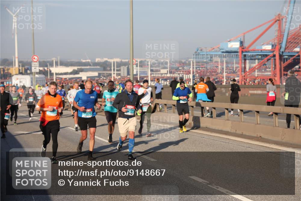 03.10.2025 - Köhlbrandbrückenlauf Yannick Fuchs http://msf.ph/oto/9148667 03.10.2025 08:40:09 Position 2 1543 meine-sportfotos.de