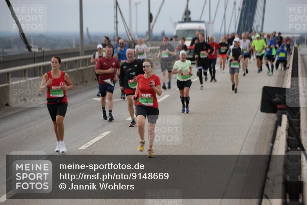 03.10.2025 - Köhlbrandbrückenlauf Jannik Wohlers http://msf.ph/oto/9148669 03.10.2025 15:52:50 Position 1 9425 meine-sportfotos.de