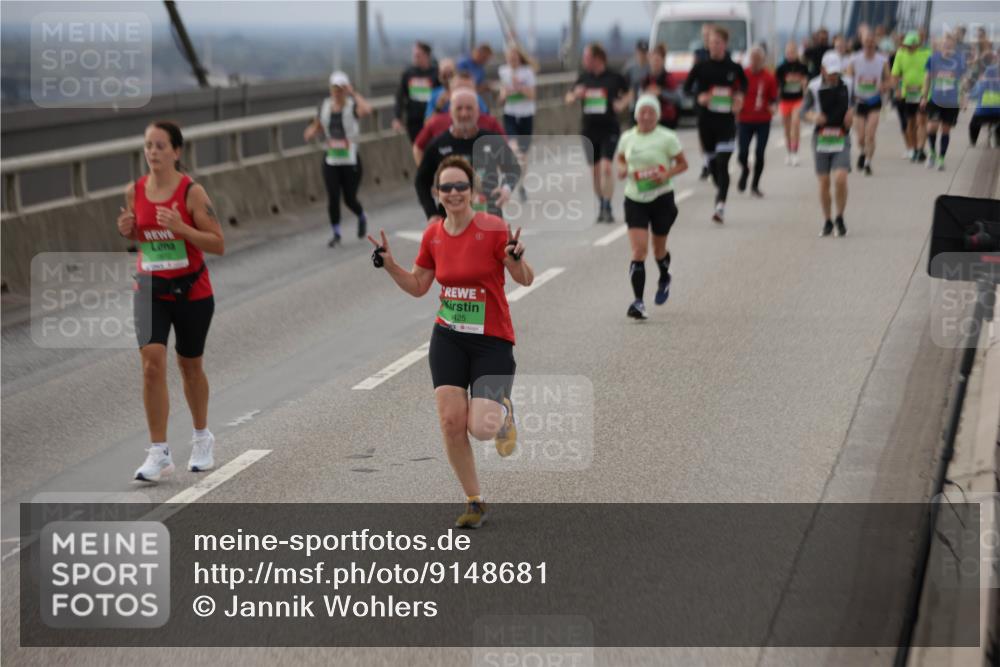 03.10.2025 - Köhlbrandbrückenlauf Jannik Wohlers http://msf.ph/oto/9148681 03.10.2025 15:52:51 Position 1 425 meine-sportfotos.de