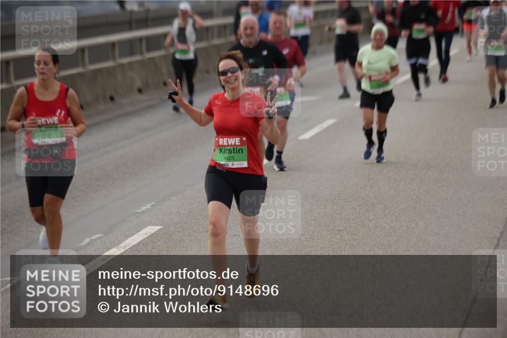 03.10.2025 - Köhlbrandbrückenlauf Jannik Wohlers http://msf.ph/oto/9148696 03.10.2025 15:52:52 Position 1 7872, 9425 meine-sportfotos.de