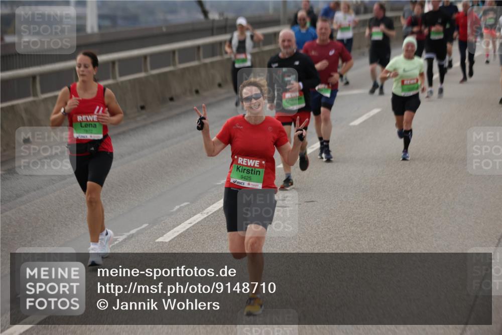 03.10.2025 - Köhlbrandbrückenlauf Jannik Wohlers http://msf.ph/oto/9148710 03.10.2025 15:52:53 Position 1 7872, 9425 meine-sportfotos.de