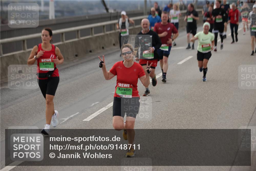 03.10.2025 - Köhlbrandbrückenlauf Jannik Wohlers http://msf.ph/oto/9148711 03.10.2025 15:52:53 Position 1 7872, 9425 meine-sportfotos.de