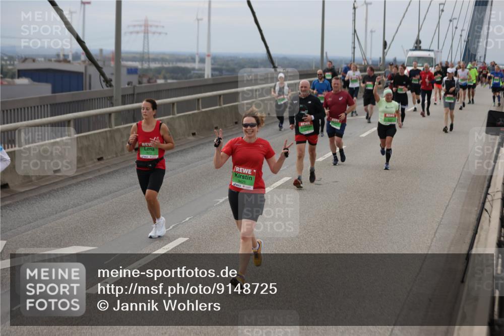 03.10.2025 - Köhlbrandbrückenlauf Jannik Wohlers http://msf.ph/oto/9148725 03.10.2025 15:52:53 Position 1 9425 meine-sportfotos.de