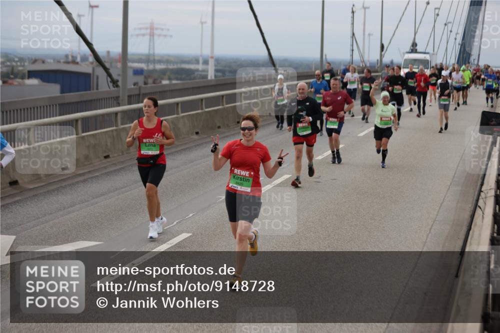 03.10.2025 - Köhlbrandbrückenlauf Jannik Wohlers http://msf.ph/oto/9148728 03.10.2025 15:52:53 Position 1 7872, 9425 meine-sportfotos.de
