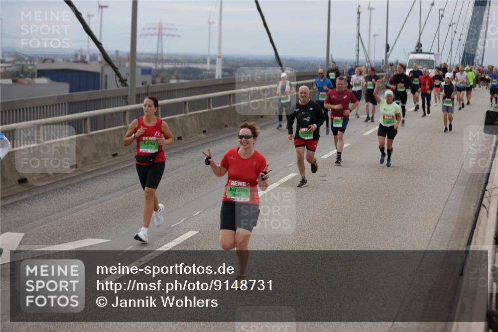 03.10.2025 - Köhlbrandbrückenlauf Jannik Wohlers http://msf.ph/oto/9148731 03.10.2025 15:52:53 Position 1 9425 meine-sportfotos.de