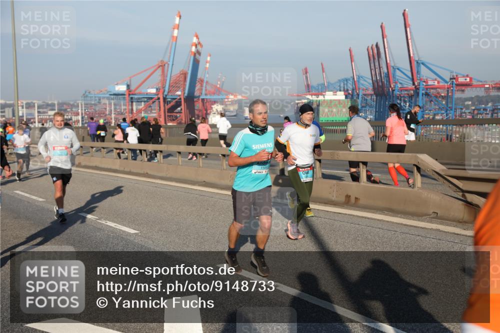 03.10.2025 - Köhlbrandbrückenlauf Yannick Fuchs http://msf.ph/oto/9148733 03.10.2025 08:40:14 Position 2 1141 meine-sportfotos.de