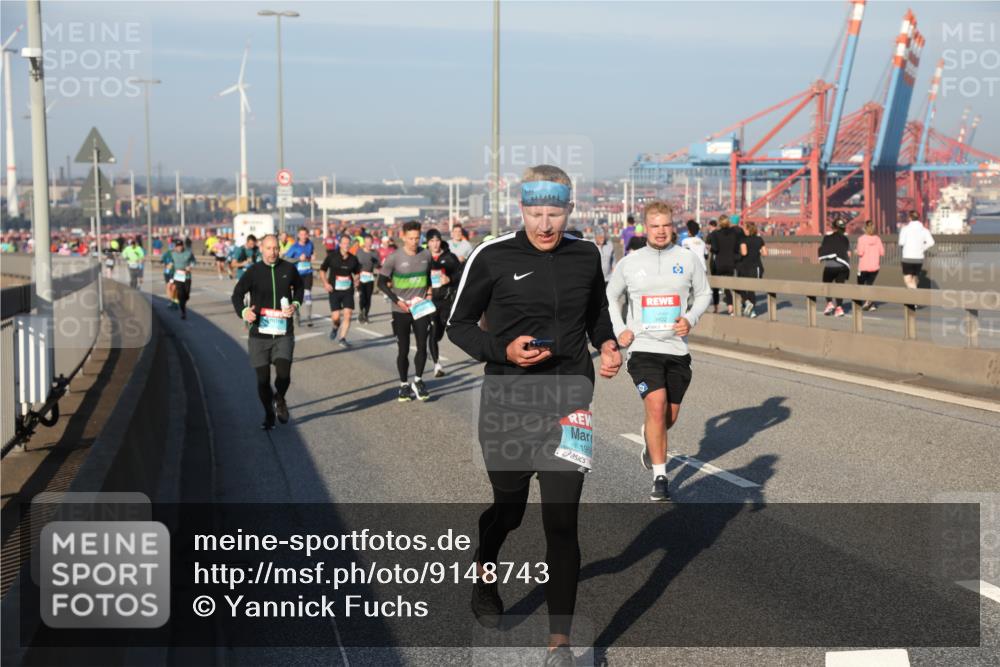 03.10.2025 - Köhlbrandbrückenlauf Yannick Fuchs http://msf.ph/oto/9148743 03.10.2025 08:40:15 Position 2 198 meine-sportfotos.de