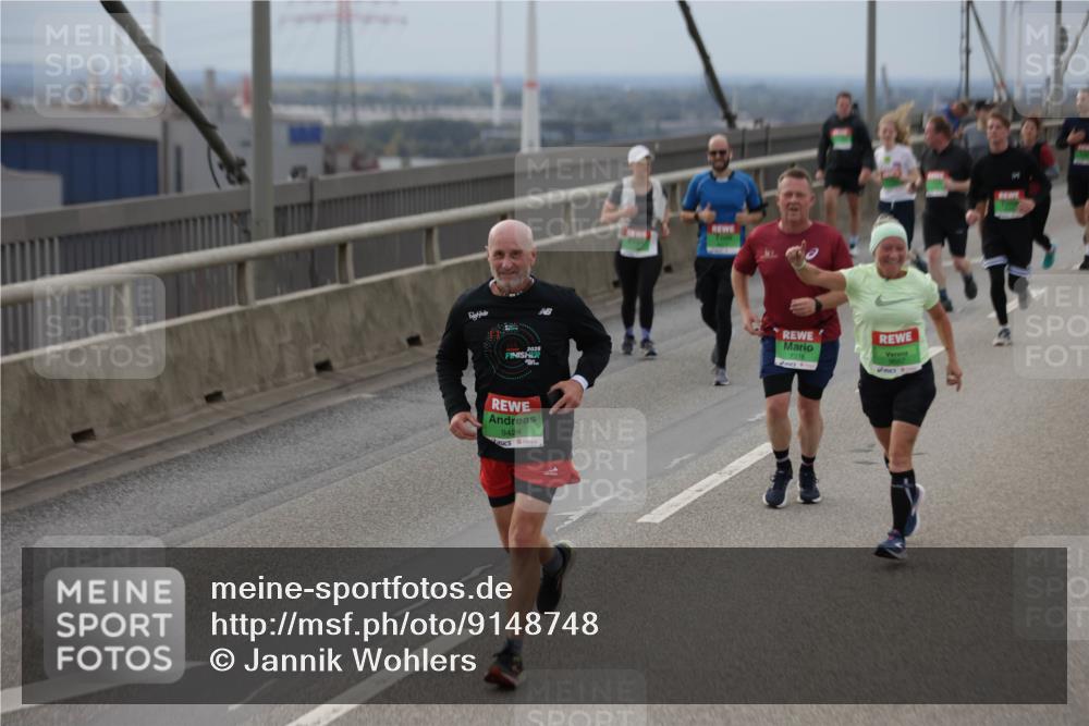 03.10.2025 - Köhlbrandbrückenlauf Jannik Wohlers http://msf.ph/oto/9148748 03.10.2025 15:52:55 Position 1 2025, 7376, 9424 meine-sportfotos.de