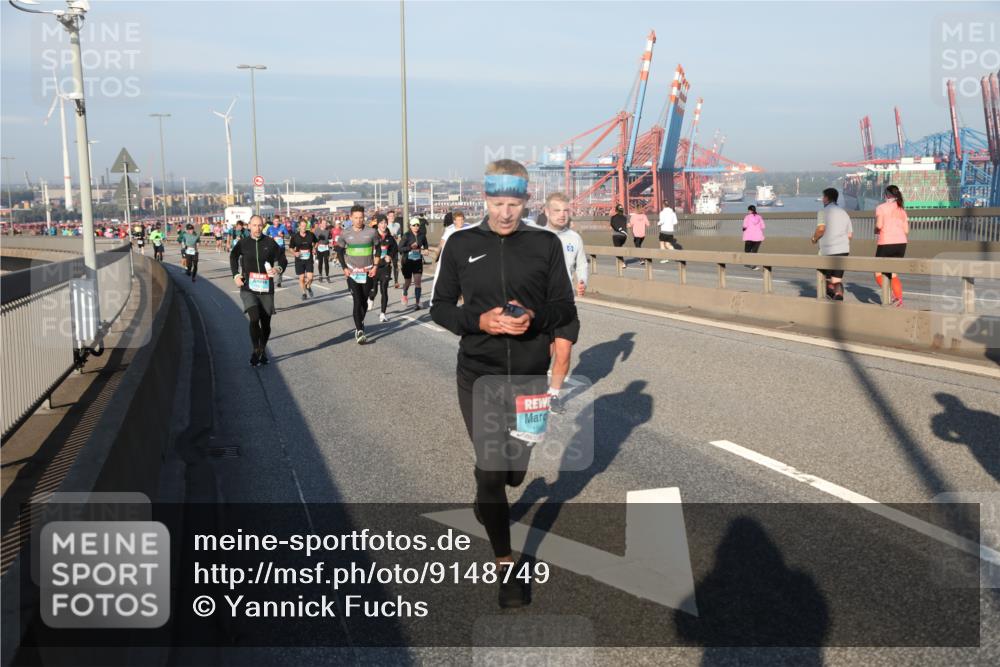 03.10.2025 - Köhlbrandbrückenlauf Yannick Fuchs http://msf.ph/oto/9148749 03.10.2025 08:40:16 Position 2  meine-sportfotos.de