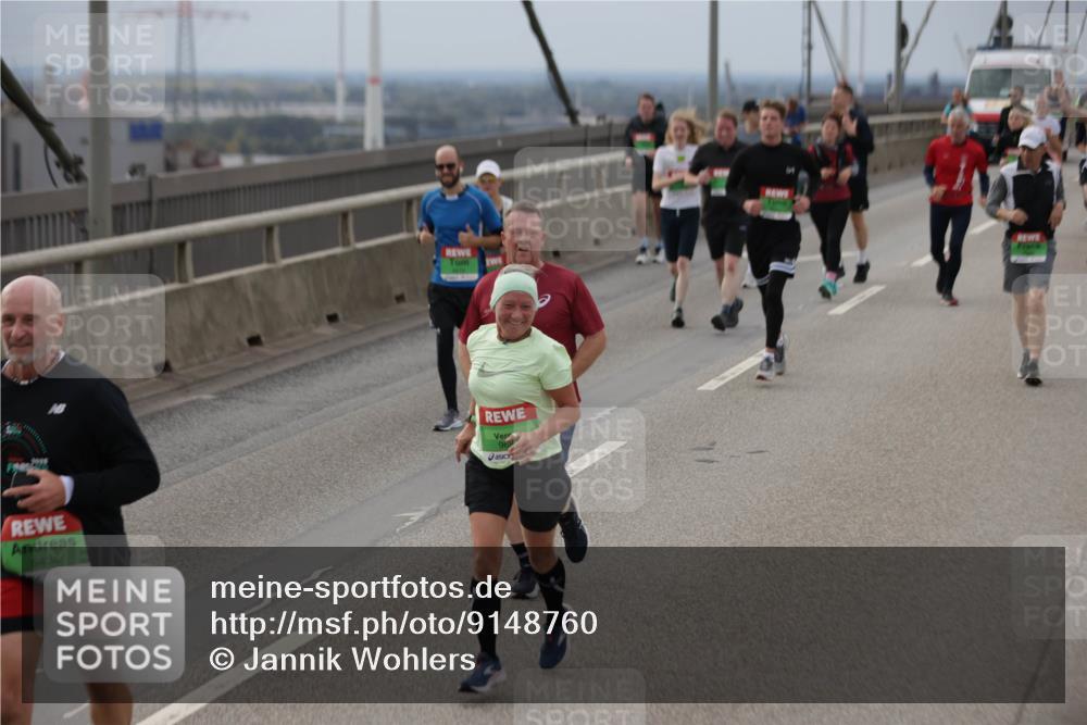 03.10.2025 - Köhlbrandbrückenlauf Jannik Wohlers http://msf.ph/oto/9148760 03.10.2025 15:52:56 Position 1 9424, 96 meine-sportfotos.de