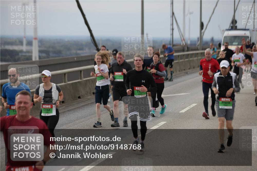 03.10.2025 - Köhlbrandbrückenlauf Jannik Wohlers http://msf.ph/oto/9148768 03.10.2025 15:52:57 Position 1 94, 9655 meine-sportfotos.de