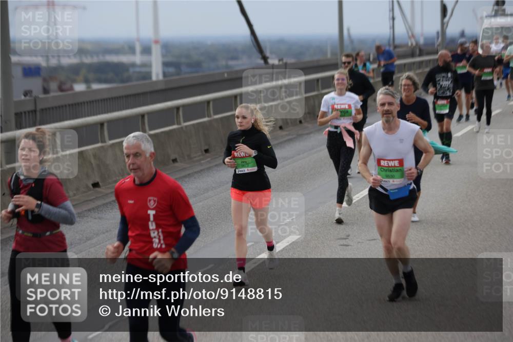03.10.2025 - Köhlbrandbrückenlauf Jannik Wohlers http://msf.ph/oto/9148815 03.10.2025 15:53:03 Position 1  meine-sportfotos.de