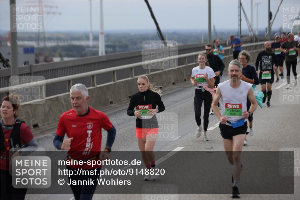 03.10.2025 - Köhlbrandbrückenlauf Jannik Wohlers http://msf.ph/oto/9148820 03.10.2025 15:53:03 Position 1 9673, 9530 meine-sportfotos.de