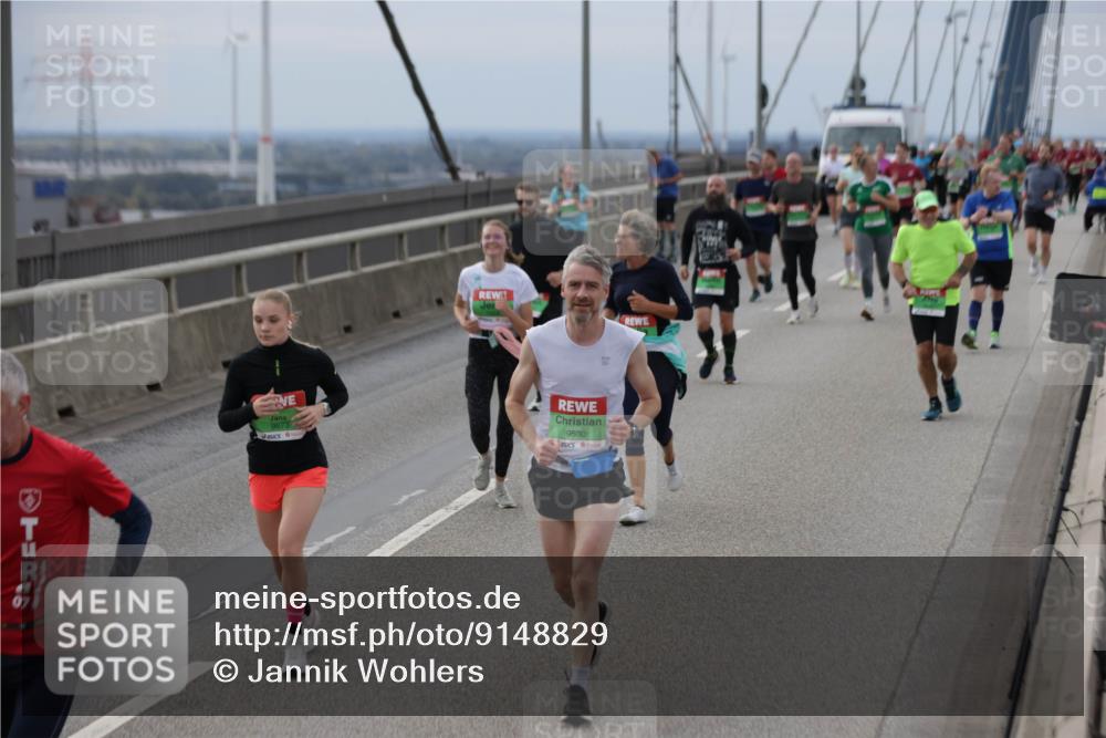 03.10.2025 - Köhlbrandbrückenlauf Jannik Wohlers http://msf.ph/oto/9148829 03.10.2025 15:53:04 Position 1 9673, 9530, 3 meine-sportfotos.de