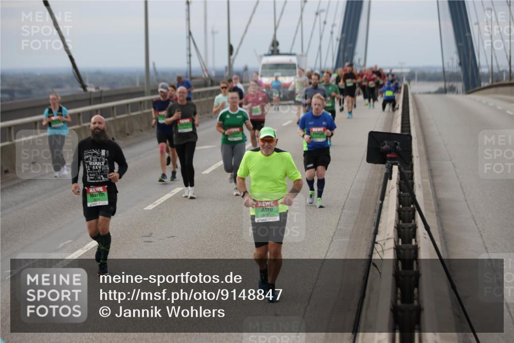 03.10.2025 - Köhlbrandbrückenlauf Jannik Wohlers http://msf.ph/oto/9148847 03.10.2025 15:53:07 Position 1 8845 meine-sportfotos.de