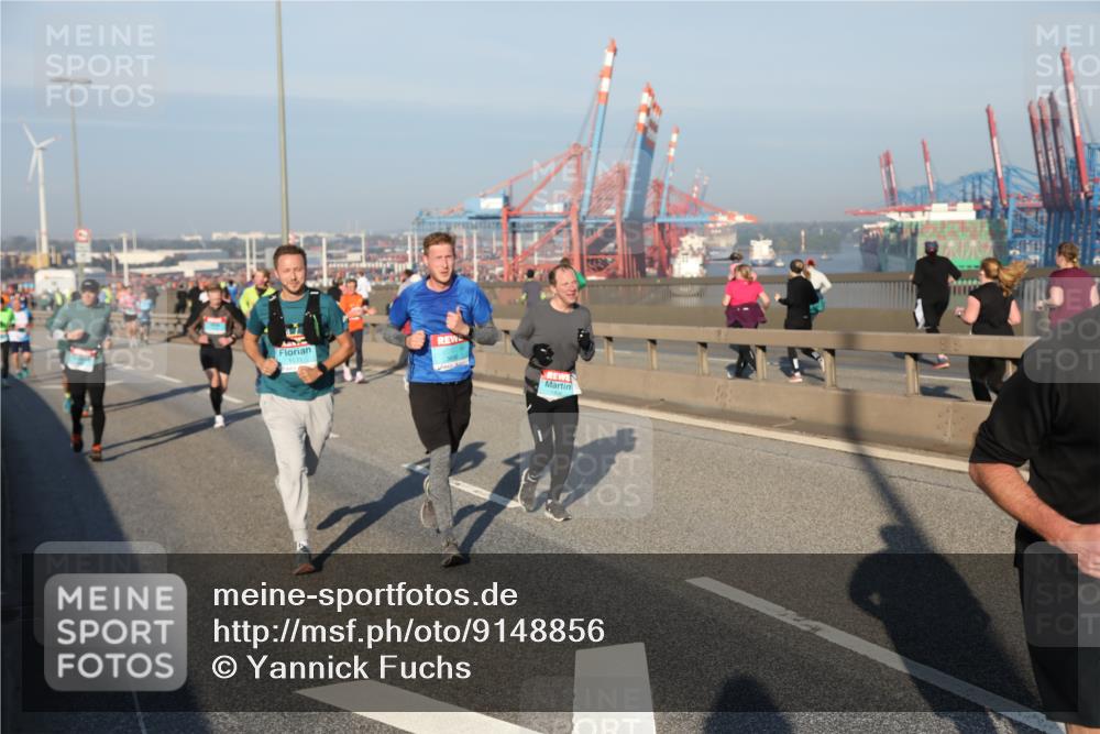 03.10.2025 - Köhlbrandbrückenlauf Yannick Fuchs http://msf.ph/oto/9148856 03.10.2025 08:40:23 Position 2  meine-sportfotos.de