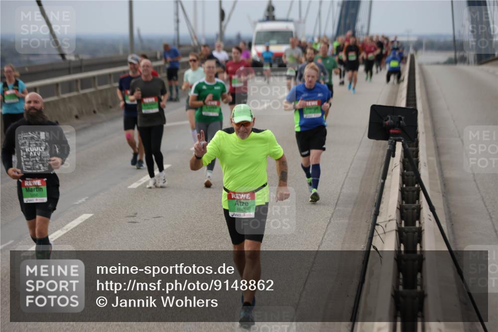 03.10.2025 - Köhlbrandbrückenlauf Jannik Wohlers http://msf.ph/oto/9148862 03.10.2025 15:53:08 Position 1 8845 meine-sportfotos.de