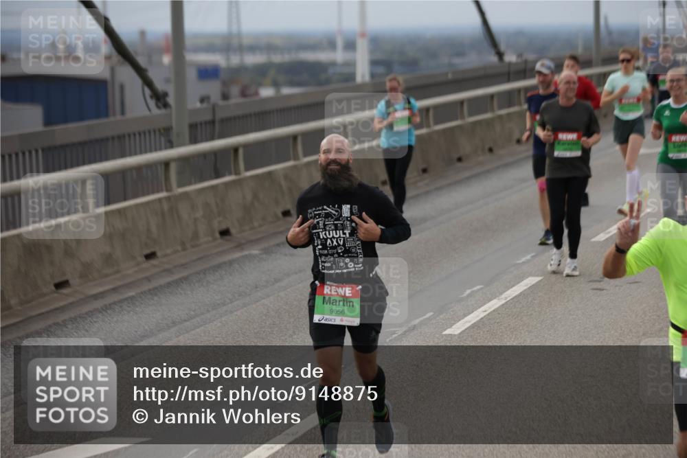 03.10.2025 - Köhlbrandbrückenlauf Jannik Wohlers http://msf.ph/oto/9148875 03.10.2025 15:53:09 Position 1 9056 meine-sportfotos.de