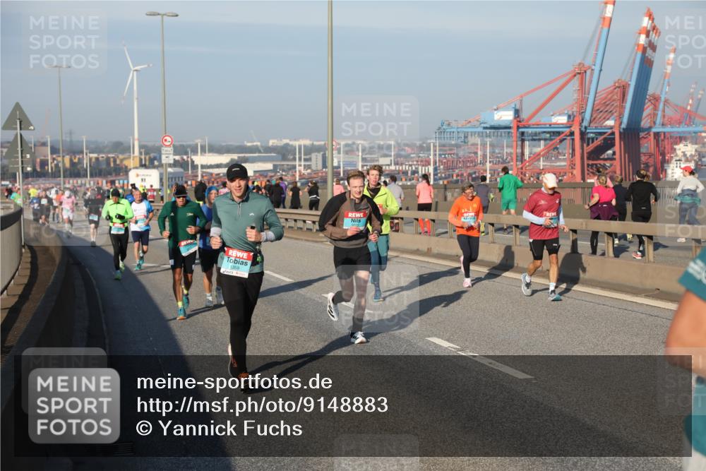 03.10.2025 - Köhlbrandbrückenlauf Yannick Fuchs http://msf.ph/oto/9148883 03.10.2025 08:40:25 Position 2 1359 meine-sportfotos.de