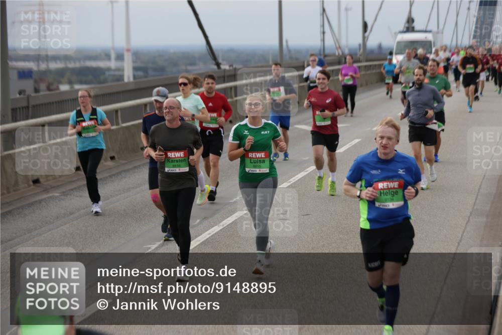 03.10.2025 - Köhlbrandbrückenlauf Jannik Wohlers http://msf.ph/oto/9148895 03.10.2025 15:53:11 Position 1 7, 8816, 8815, 9134 meine-sportfotos.de