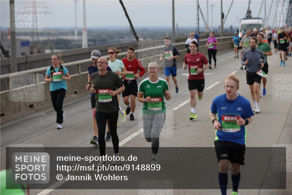03.10.2025 - Köhlbrandbrückenlauf Jannik Wohlers http://msf.ph/oto/9148899 03.10.2025 15:53:11 Position 1 7, 8816, 8815, 9134 meine-sportfotos.de