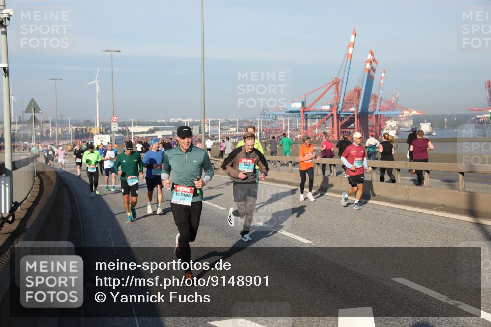 03.10.2025 - Köhlbrandbrückenlauf Yannick Fuchs http://msf.ph/oto/9148901 03.10.2025 08:40:26 Position 2 1359 meine-sportfotos.de