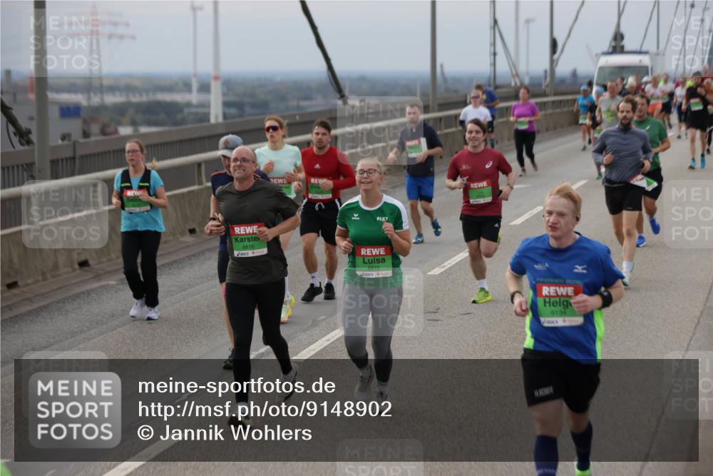 03.10.2025 - Köhlbrandbrückenlauf Jannik Wohlers http://msf.ph/oto/9148902 03.10.2025 15:53:11 Position 1 8816, 7, 8815, 9134 meine-sportfotos.de