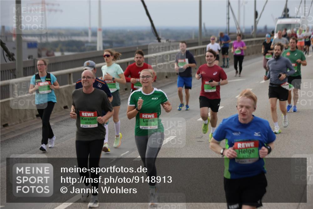 03.10.2025 - Köhlbrandbrückenlauf Jannik Wohlers http://msf.ph/oto/9148913 03.10.2025 15:53:12 Position 1 7, 8816, 8815, 9134 meine-sportfotos.de