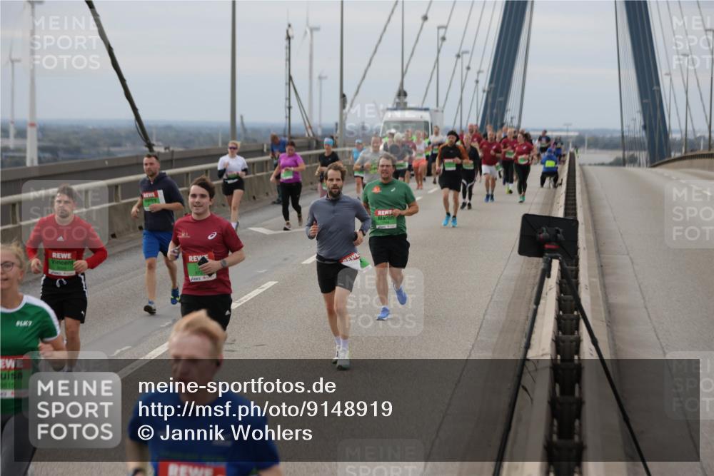03.10.2025 - Köhlbrandbrückenlauf Jannik Wohlers http://msf.ph/oto/9148919 03.10.2025 15:53:12 Position 1 6815 meine-sportfotos.de