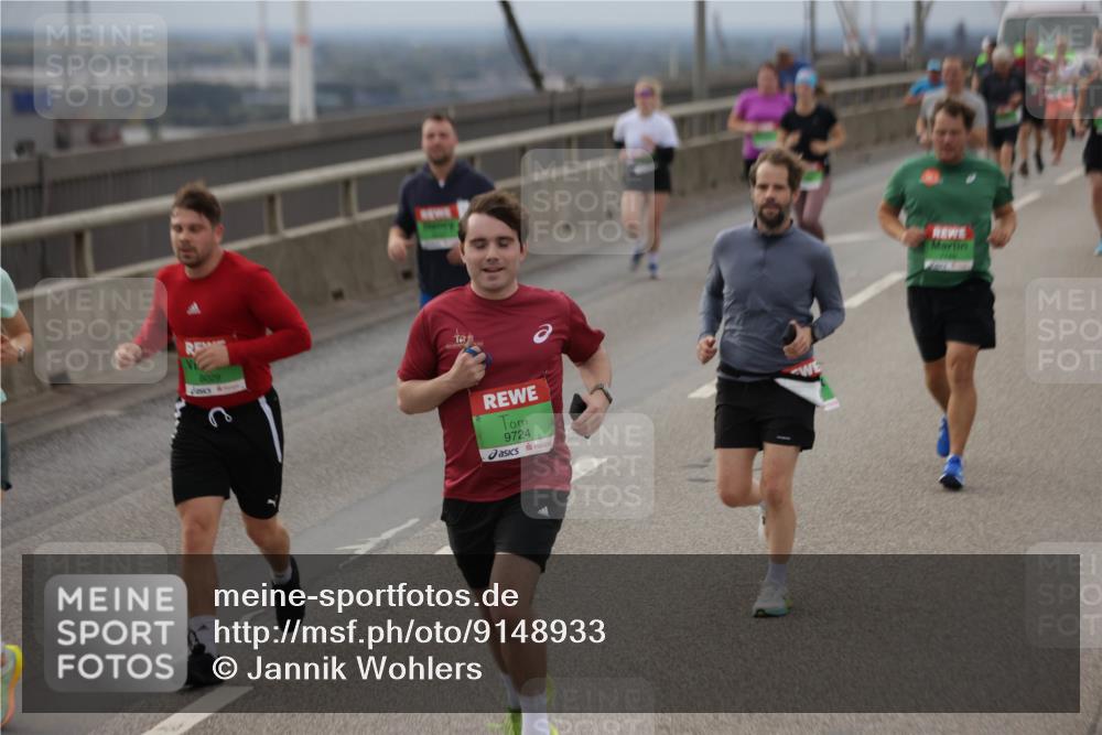 03.10.2025 - Köhlbrandbrückenlauf Jannik Wohlers http://msf.ph/oto/9148933 03.10.2025 15:53:13 Position 1 8009, 9724 meine-sportfotos.de