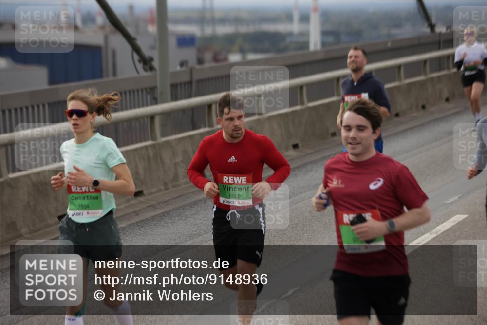 03.10.2025 - Köhlbrandbrückenlauf Jannik Wohlers http://msf.ph/oto/9148936 03.10.2025 15:53:14 Position 1 7604, 8029 meine-sportfotos.de