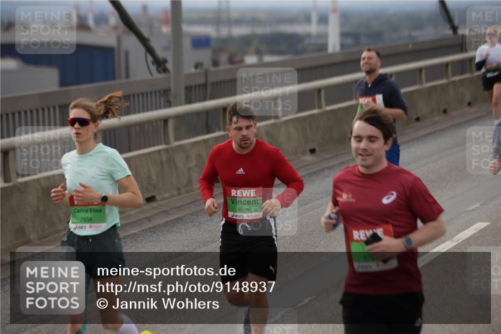 03.10.2025 - Köhlbrandbrückenlauf Jannik Wohlers http://msf.ph/oto/9148937 03.10.2025 15:53:14 Position 1 7804, 8029 meine-sportfotos.de